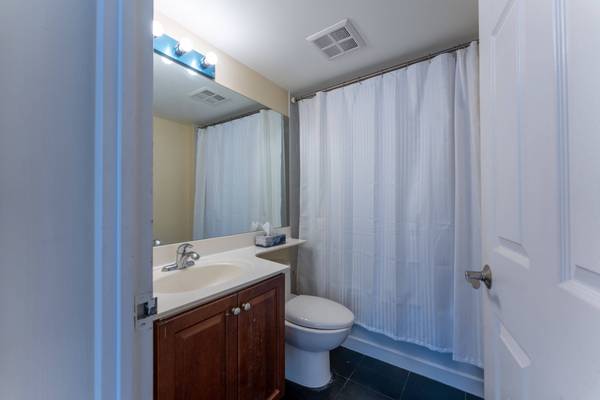 230 King ST E #304, Toronto C08, ON M5A 1K5