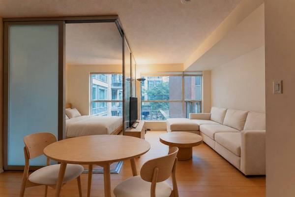 230 King ST E #304