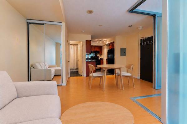 230 King ST E #304, Toronto C08, ON M5A 1K5