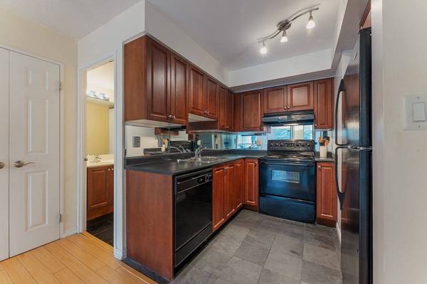 230 King ST E #304, Toronto C08, ON M5A 1K5