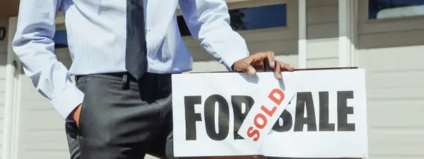 How a Licensed Realtor Real Estate Agent Service Helps Homes Sell Faster?