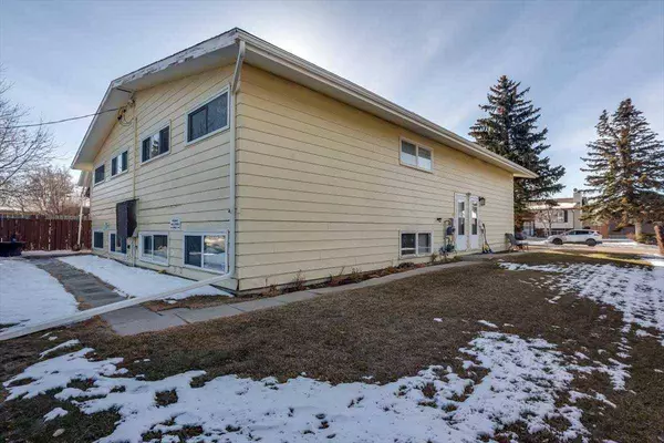 5846 71 ST, Red Deer, AB T4P 1C8