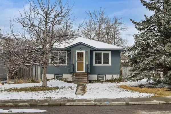 1804 18 AVE NW, Calgary, AB T2M 0X5