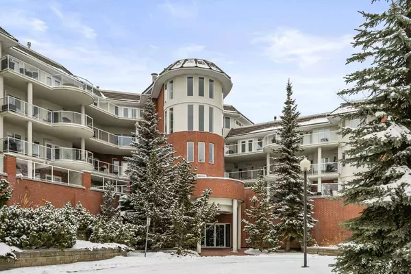 200 Patina CT SW #104, Calgary, AB T3K 4K9