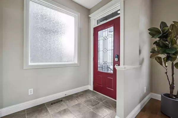 4130 19 ST SW, Calgary, AB T2T 4Y3