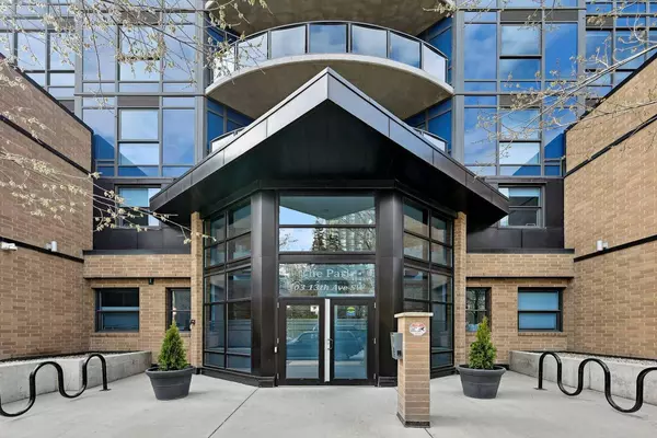 303 13 AVE SW #404, Calgary, AB T2R 0Y9