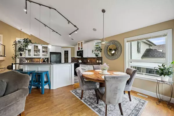 2361 Fairways CIR NW, Airdrie, AB T4B 2W9