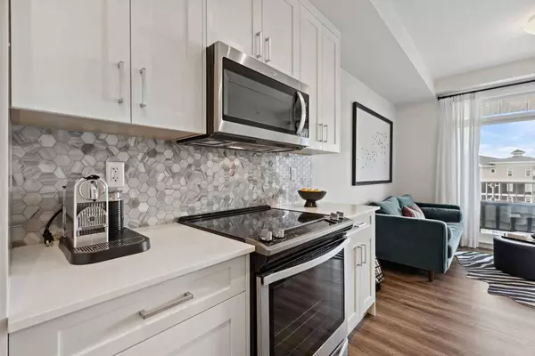 200 Auburn Meadows Common SE #421, Calgary, AB T3M 3A8