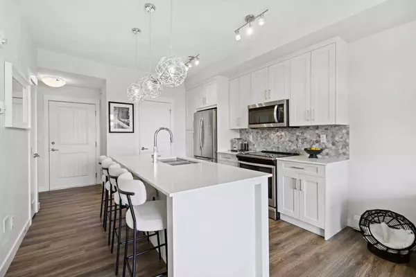 200 Auburn Meadows Common SE #421, Calgary, AB T3M 3A8