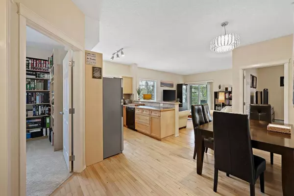 70 Panamount DR NW #4308, Calgary, AB T3K 5Z1