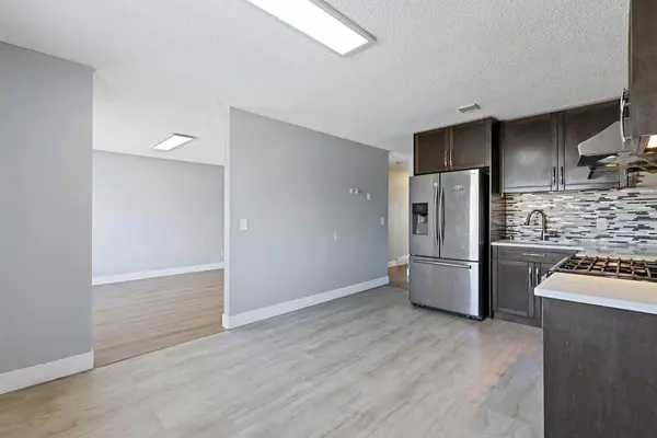 140 Aberfoyle Close NE, Calgary, AB T2A 6S6