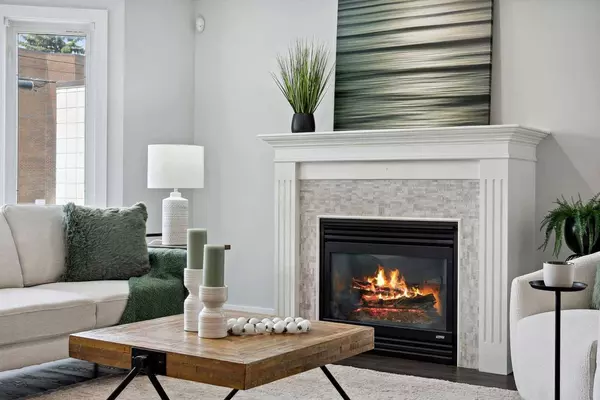 2809 24A ST SW #2, Calgary, AB T3E 1W4