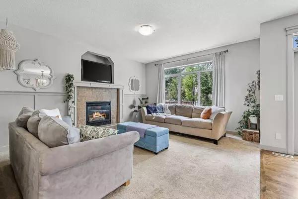 311 Royal Oak Heath NW, Calgary, AB T3G 0B6