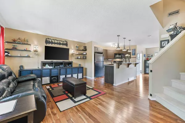 222 Panamount WAY NW, Calgary, AB T3K 0S8