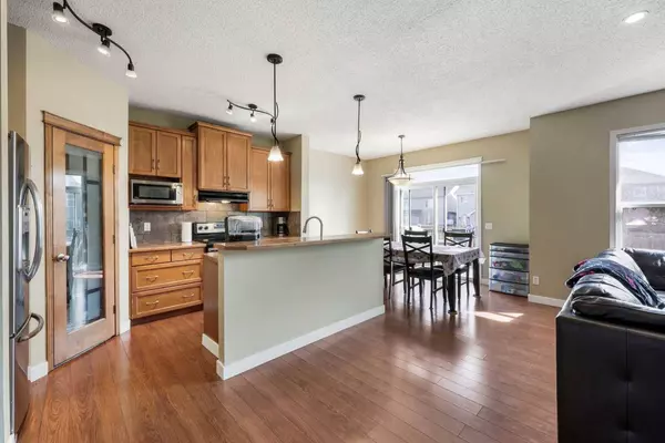 24 Copperstone PL SE, Calgary, AB T2Z 0G5