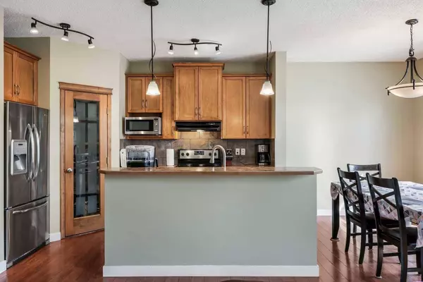 24 Copperstone PL SE, Calgary, AB T2Z 0G5