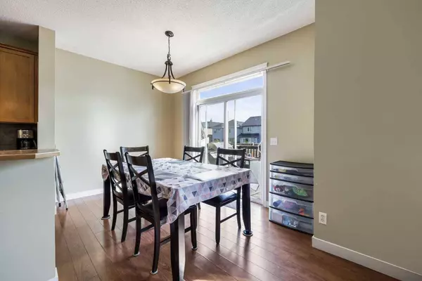24 Copperstone PL SE, Calgary, AB T2Z 0G5