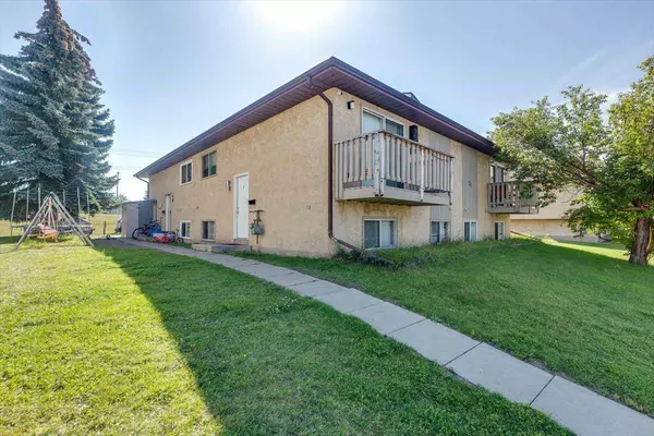 29 Eastman CRES, Red Deer, AB T4R1X4