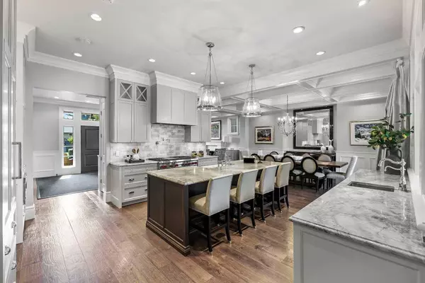 420 49 AVE SW, Calgary, AB T2A 1G2