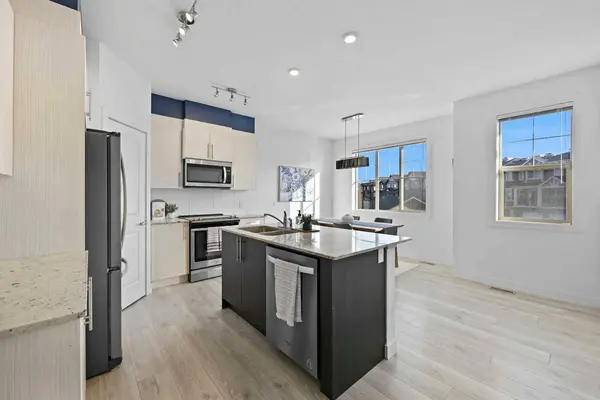 229 Sage Hill GRV NW, Calgary, AB T3R 0Z8