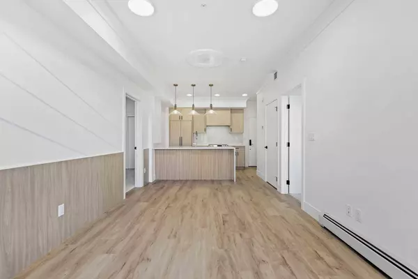 370 Dieppe DR SW #313, Calgary, AB T3E 0E6