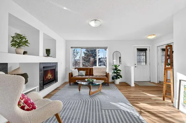 109 Copperstone GRV SE, Calgary, AB T2Z 4X7