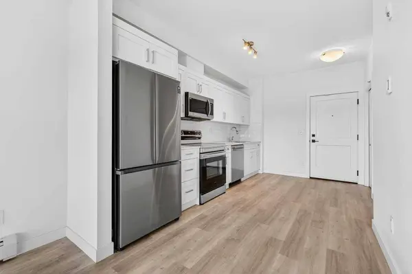 40 Sage Hill WALK NW #411, Calgary, AB T3R 2C5