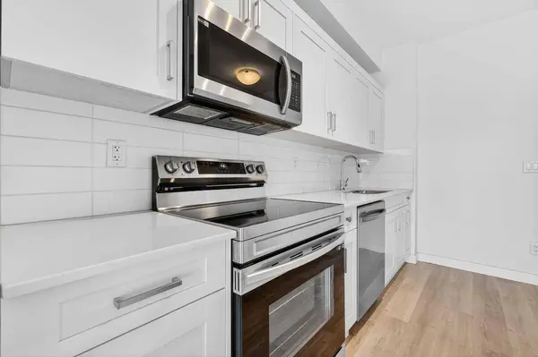 40 Sage Hill WALK NW #411, Calgary, AB T3R 2C5