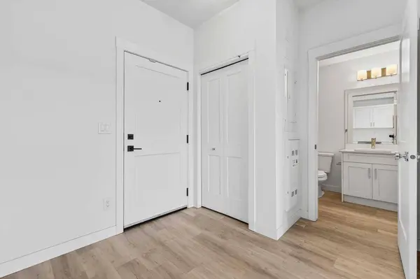 40 Sage Hill WALK NW #411, Calgary, AB T3R 2C5