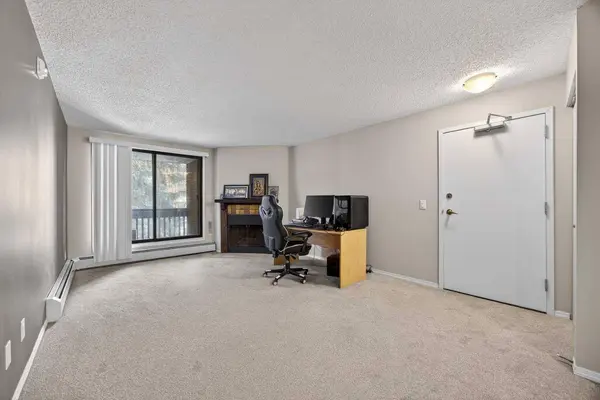 7301 4A ST SW #202B, Calgary, AB T2V 4V8