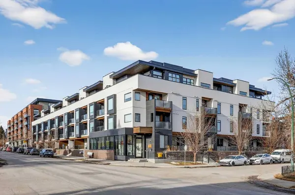 3375 15 ST SW #111, Calgary, AB T2T 4A2