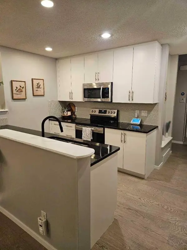 26 Chaparral Valley Common SE, Calgary, AB T2X 0T4