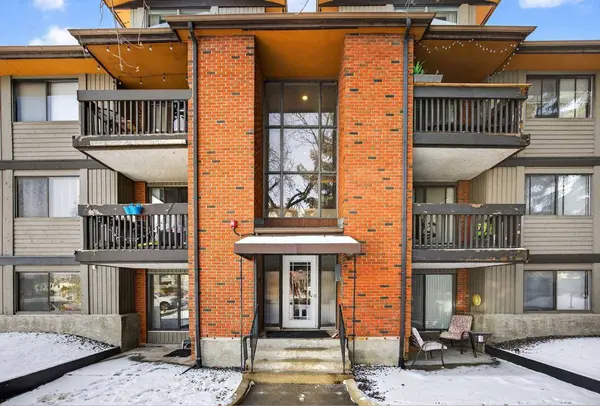 7301 4A ST SW #202B, Calgary, AB T2V 4V8