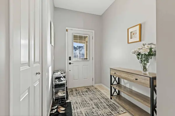 26 Chaparral Valley Common SE, Calgary, AB T2X 0T4