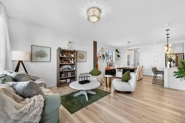 47 Walgrove PARK SE, Calgary, AB T2X 4N9