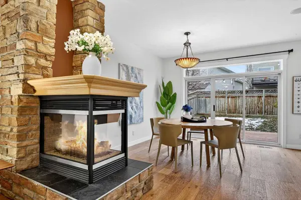 12069 Valley Ridge DR NW, Calgary, AB T3B 5W9