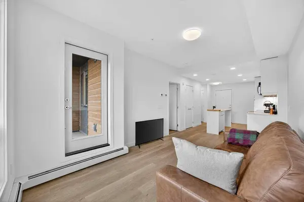 8500 19 AVE SE #2310, Calgary, AB T2A 0M8