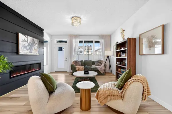 47 Walgrove PARK SE, Calgary, AB T2X 4N9