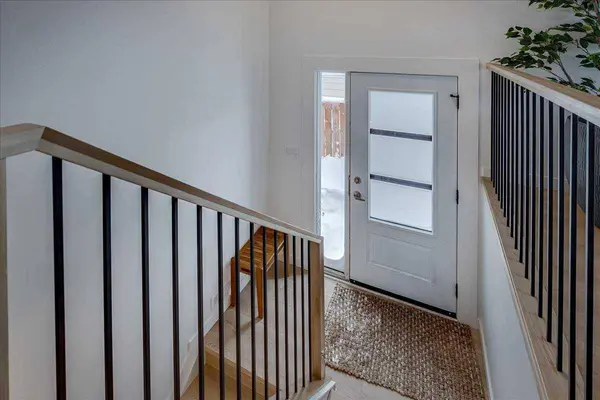 6573 58 AVE, Red Deer, AB T4N6E1