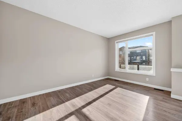 30 Sage Bluff Gate NW, Calgary, AB T3R 0Y9