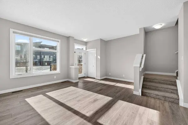 30 Sage Bluff Gate NW, Calgary, AB T3R 0Y9
