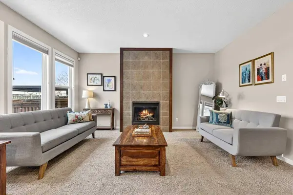 401 Mahogany CT SE, Calgary, AB T3M 0T6