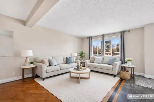 132 Erin Grove Close SE, Calgary, AB T2B 2T4