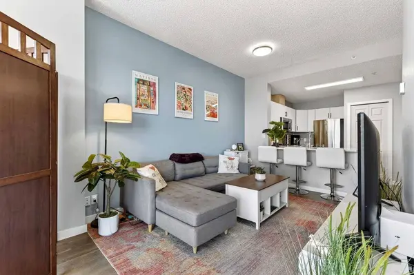 1053 10 ST SW #2407, Calgary, AB T2R 1S6