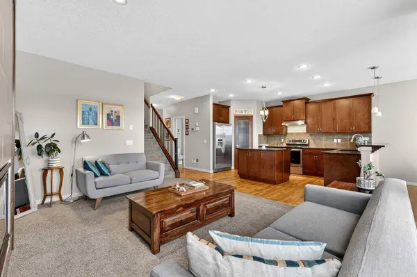 401 Mahogany CT SE, Calgary, AB T3M 0T6