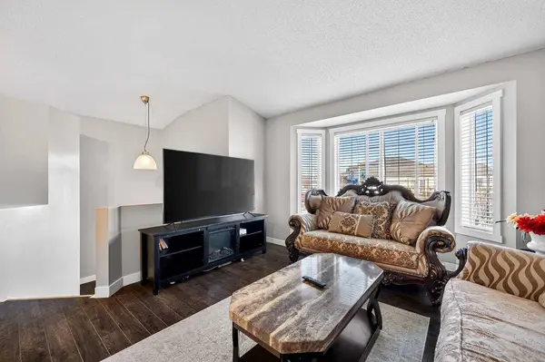 312 Martin Crossing WAY NE, Calgary, AB T3J 3T2