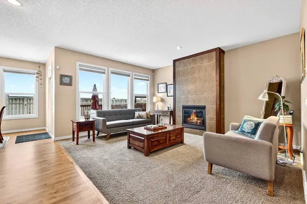 401 Mahogany CT SE, Calgary, AB T3M 0T6