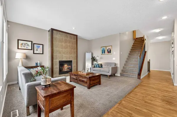 401 Mahogany CT SE, Calgary, AB T3M 0T6