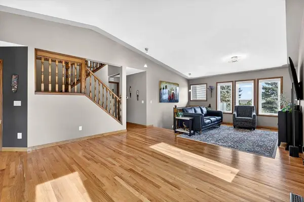 5027 Norris RD NW, Calgary, AB T2K 5R6