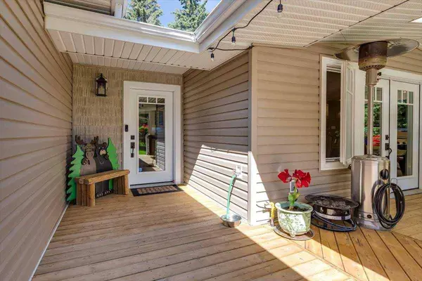 56 Lakeview DR, Rural Ponoka County, AB T0C 2J0